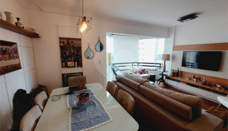 Apartamento à venda com 3 quartos, sendo 1 suíte,  em Alto da Lapa, São Paulo, SP