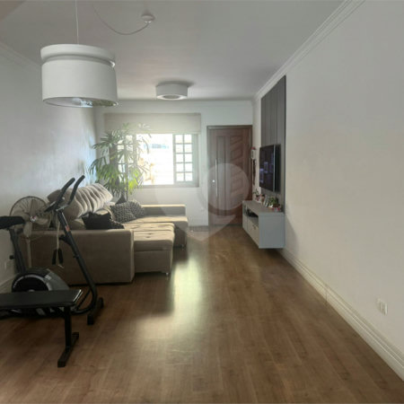 Sobrado à venda com 3 quartos, sendo 1 suíte, em Vila Nivi, São Paulo, SP