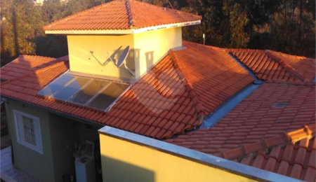 Casa à venda com 4 quartos, sendo 2 suítes,  em Loteamento Jardim Parque das Palmeiras, Serra Negra, SP