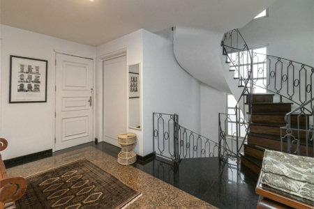 Casa à venda com 3 quartos, sendo 2 suítes,  em Alto de Pinheiros, São Paulo, SP