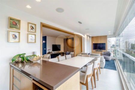 Apartamento à venda com 3 suítes em Brooklin, São Paulo, SP