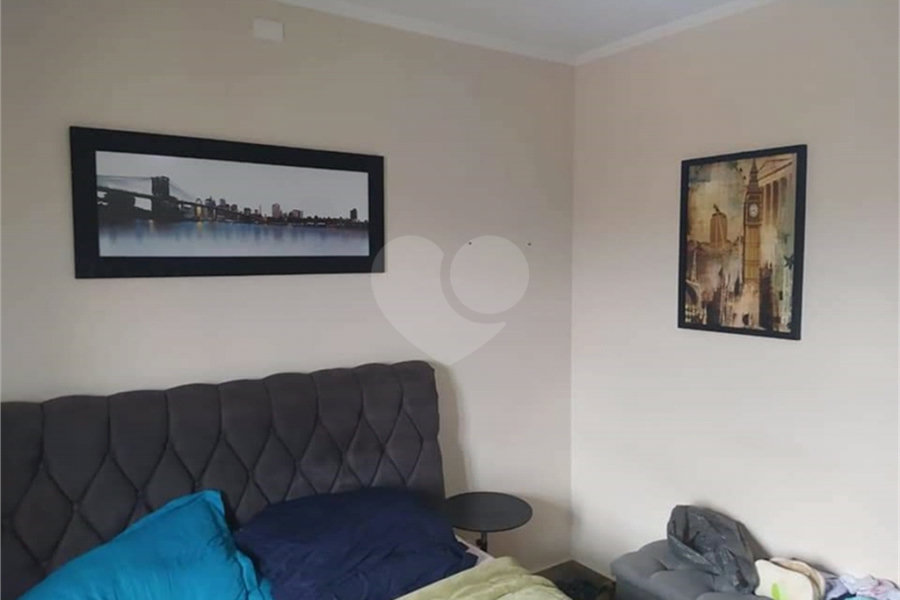 Casa à venda com 4 quartos, sendo 1 suíte, em Jardim Santa Cecília, Guarulhos, SP