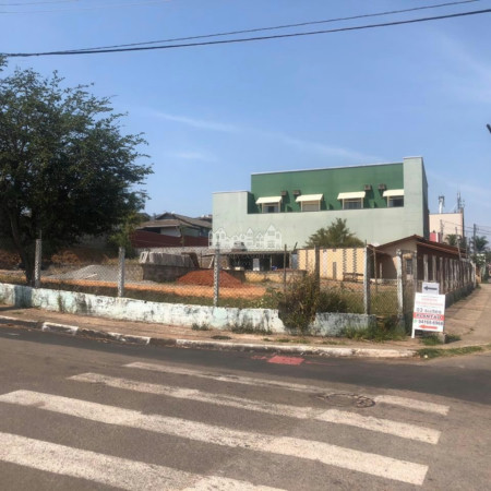 Terreno plano à venda ou locação na Alameda Lucas Nogueira Garcez – Vila Giglio, Atibaia