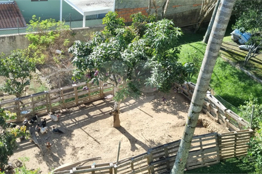 Casa à venda com 7 quartos, sendo 4 suítes, no condomínio Residencial Ypeville, Mairiporã - SP