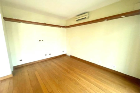 Apartamento à venda ou para alugar com 3 quartos, sendo 1 suíte, em Itaim Bibi, São Paulo, SP
