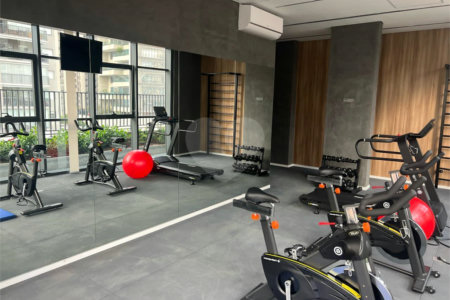 Apartamento à venda com 1 quarto em Vila Cordeiro, São Paulo, SP