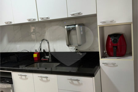 Apartamento à venda com 3 suítes em Campo Belo, São Paulo, SP