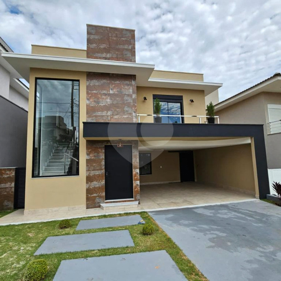 Casa à venda com 3 quartos, sendo 4 suítes, no condomínio Reserva dos Vinhedos, Louveira - SP