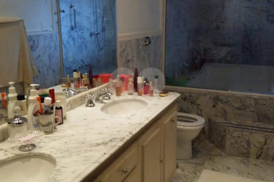 Casa à venda ou para alugar com 4 quartos, sendo 3 suítes, em Lapa, São Paulo, SP