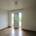 Casa à venda com 3 quartos, sendo 1 suíte, no condomínio Village St. Louis, São Paulo - SP