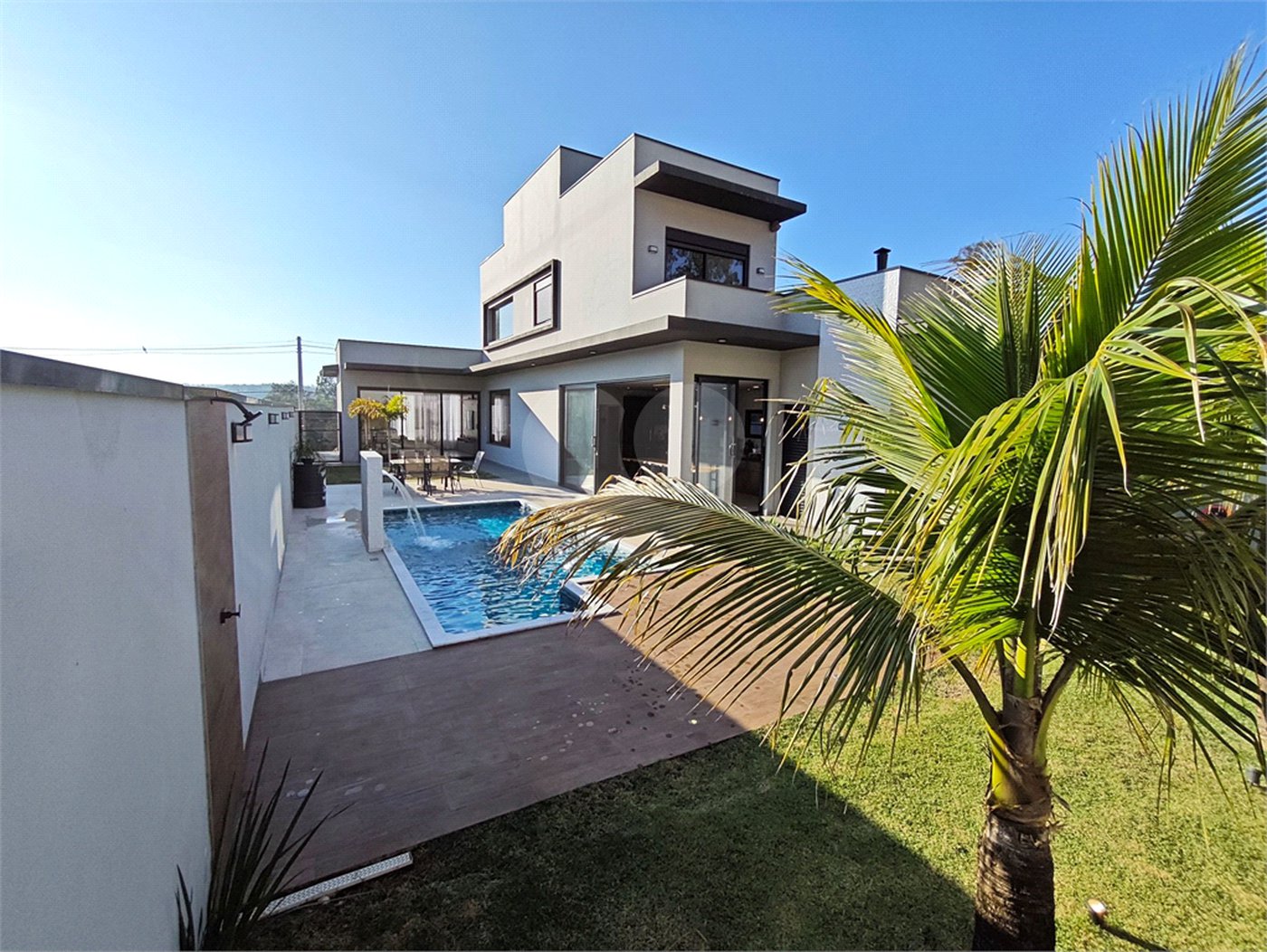 Casa à venda com 3 suítes no condomínio Villa D' Oro, Vinhedo - SP