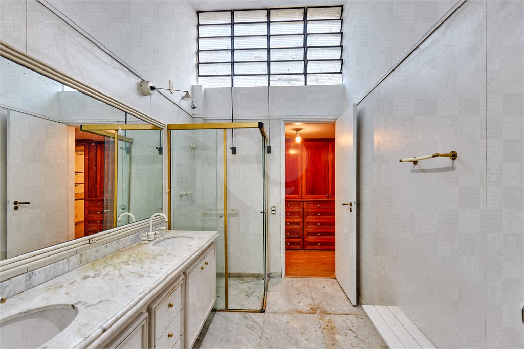 Casa à venda com 3 quartos, sendo 1 suíte, em Brooklin, São Paulo, SP