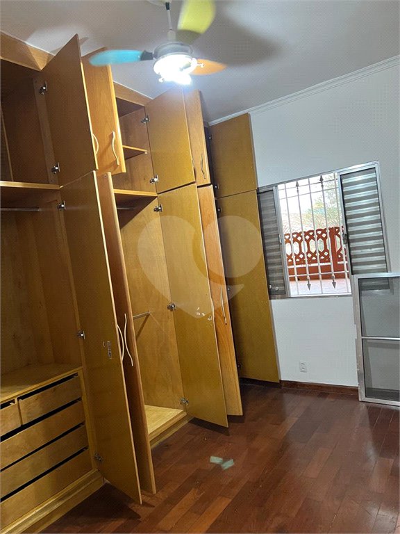 Sobrado à venda com 5 quartos, sendo 2 suítes, em Vila Universitária, São Paulo, SP