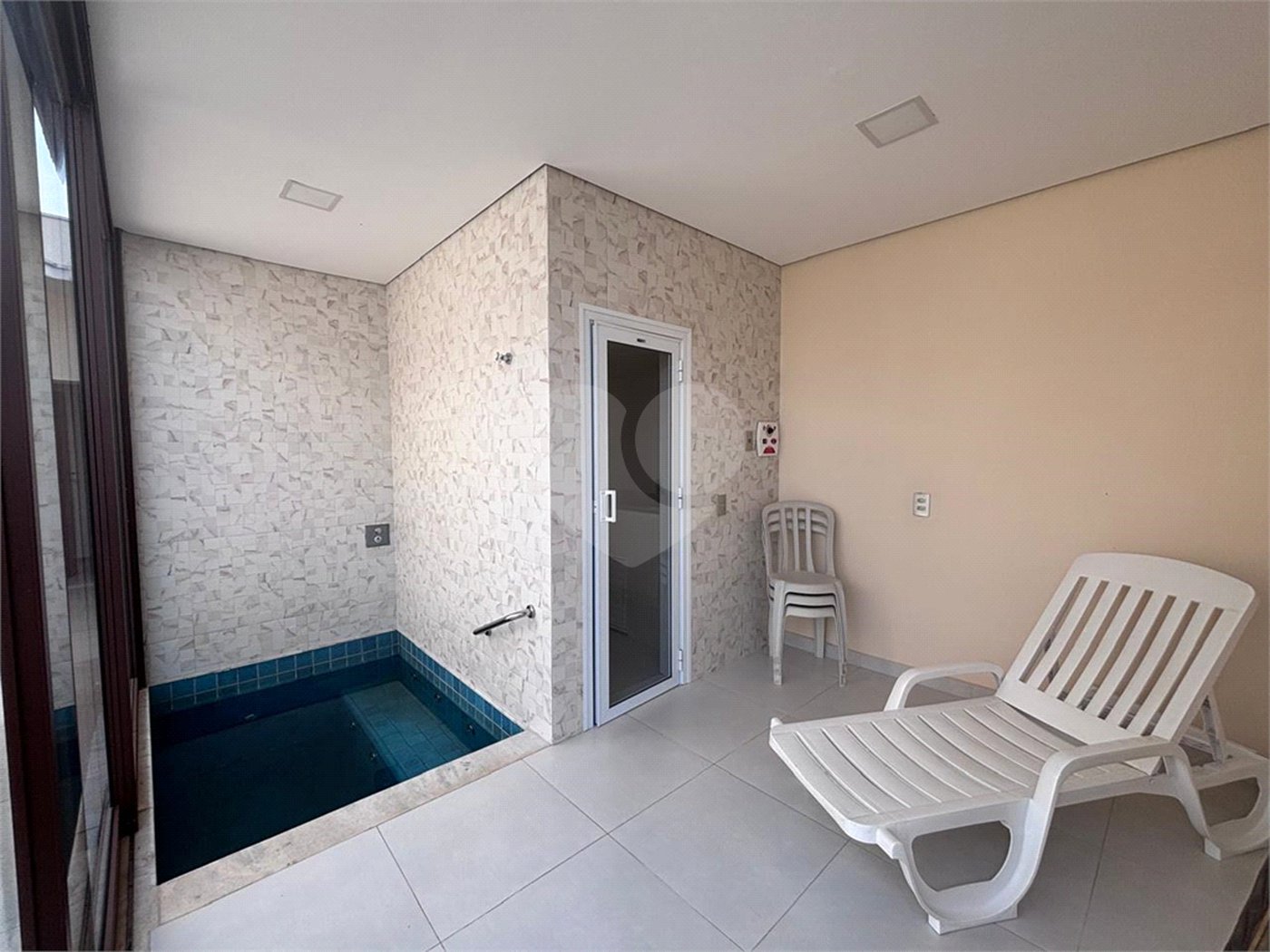 Casa à venda com 2 quartos, sendo 1 suíte, no condomínio Horizontes de Sorocaba, Sorocaba - SP