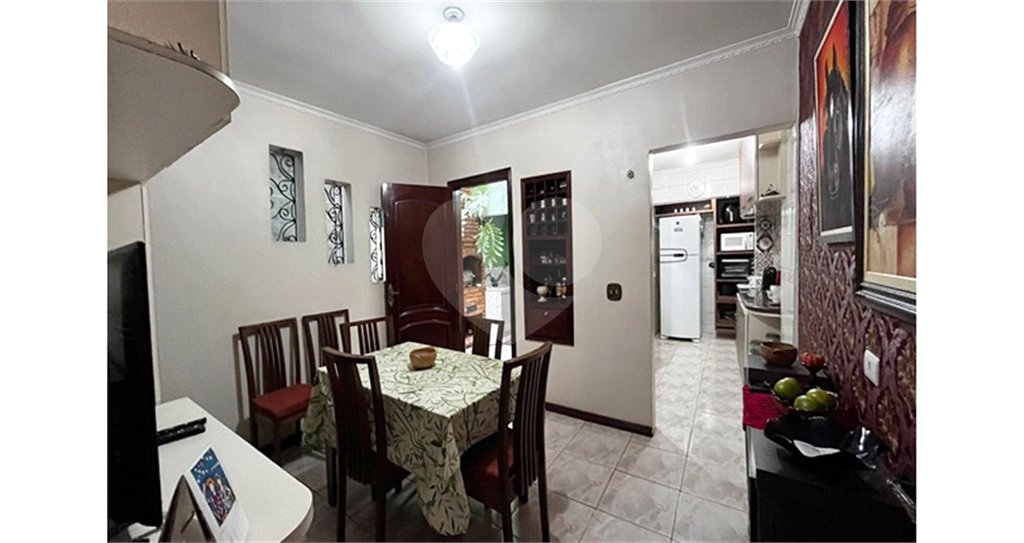 Casa à venda com 3 quartos, sendo 1 suíte, em Vila Boaçava, São Paulo, SP