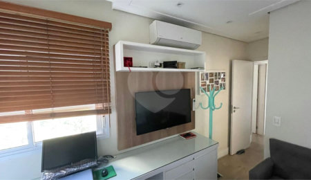 Apartamento à venda com 2 suítes em Vila Irmãos Arnoni, São Paulo, SP