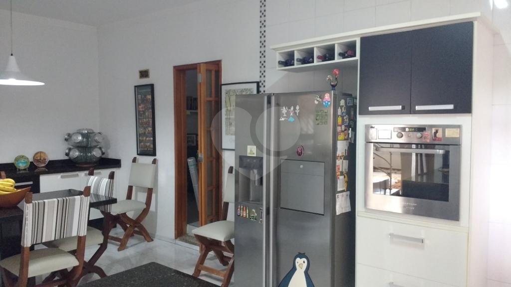Sobrado à venda com 3 quartos, sendo 1 suíte, em Tremembé, São Paulo, SP