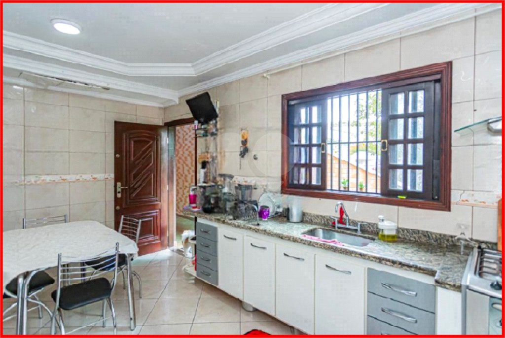 Sobrado à venda com 3 quartos, sendo 1 suíte, em Jaraguá, São Paulo, SP