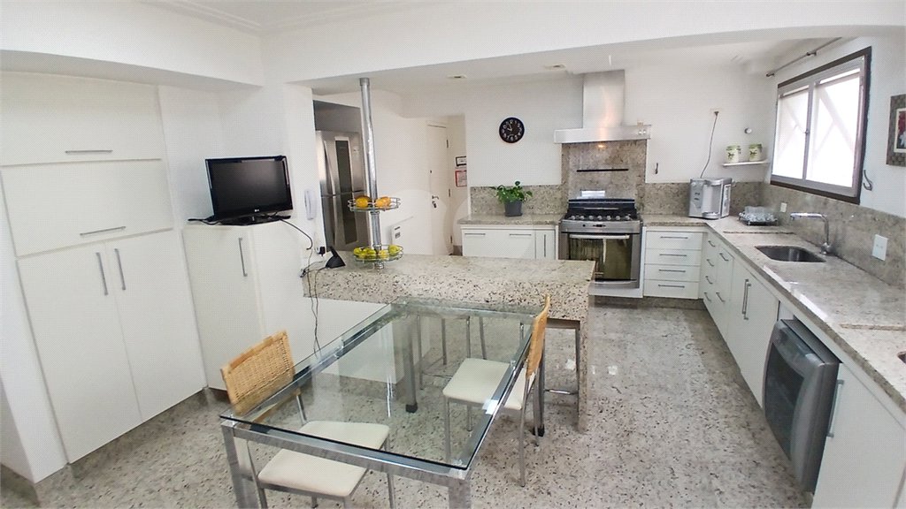 Apartamento à venda com 4 quartos, sendo 2 suítes, em Santana, São Paulo, SP