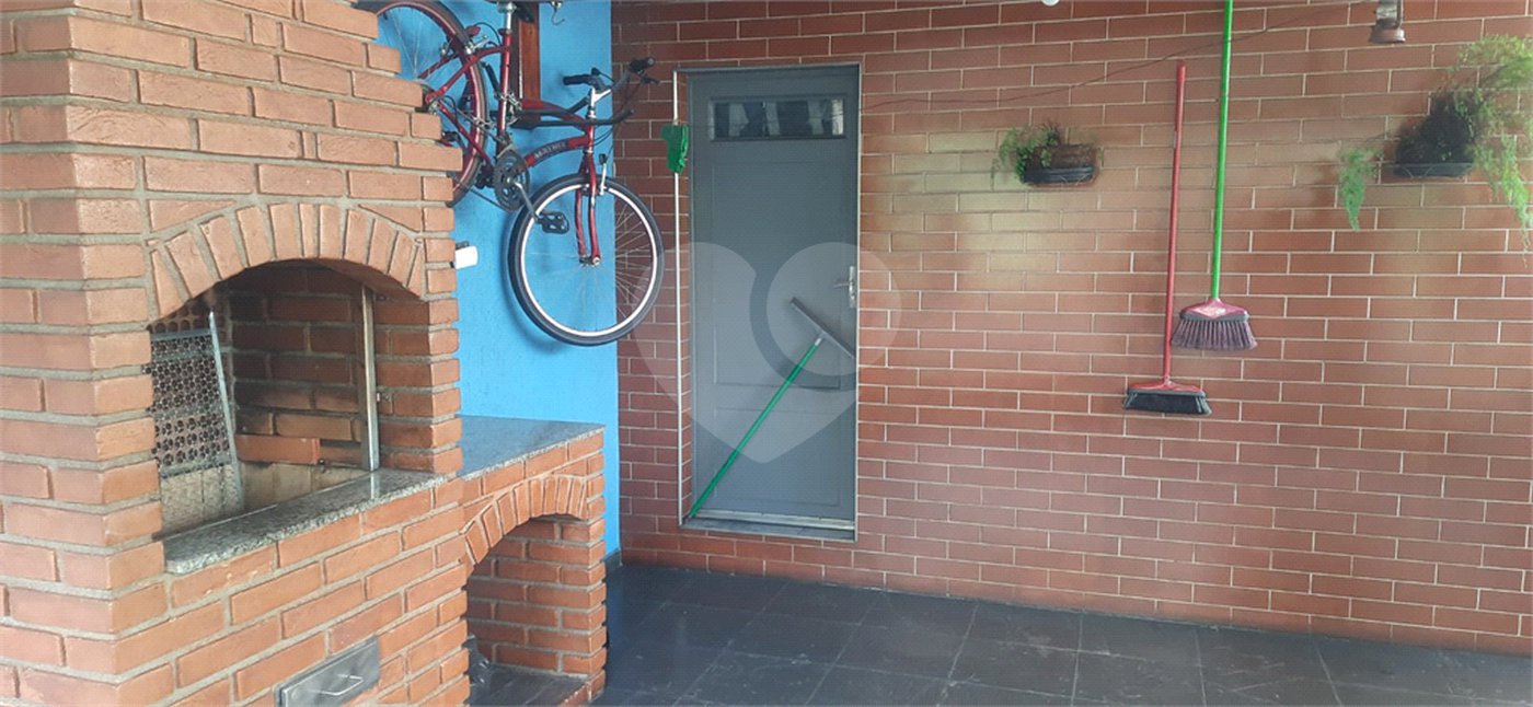 Sobrado à venda com 3 quartos em Jaraguá, São Paulo, SP
