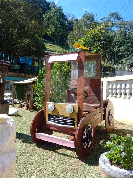 Chácara à venda com 3 quartos em Lavras, Mairiporã, SP