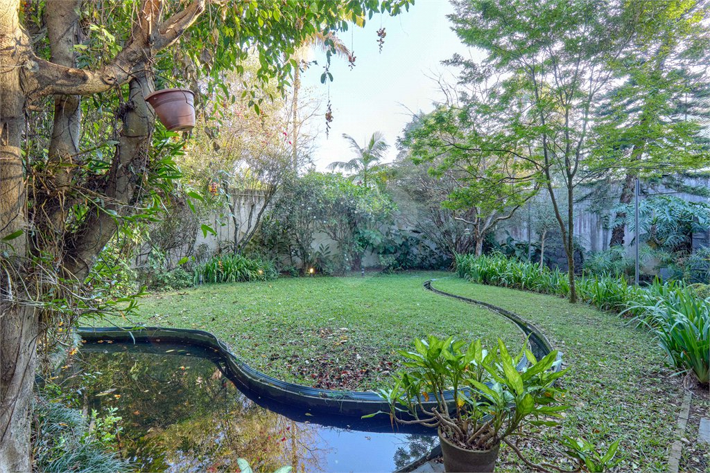 Sobrado à venda com 5 quartos, sendo 3 suítes, em Jardim dos Estados, São Paulo, SP
