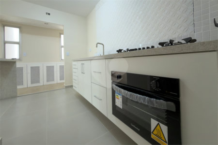 Apartamento à venda com 3 quartos, sendo 1 suíte, em Planalto Paulista, São Paulo, SP