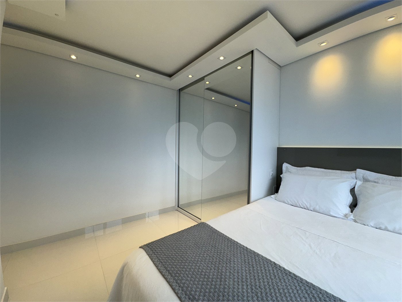 Apartamento à venda com 2 quartos, sendo 1 suíte, em Barra Funda, São Paulo, SP