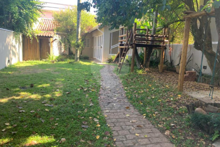 Casa à venda com 4 quartos, sendo 2 suítes, em Brooklin, São Paulo, SP