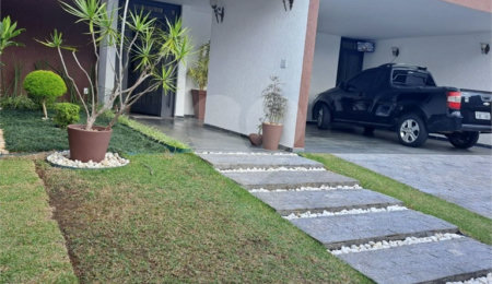 Casa Térrea à venda com 3 quartos, sendo 2 suítes,  em Vila Oliveira, Mogi das Cruzes, SP