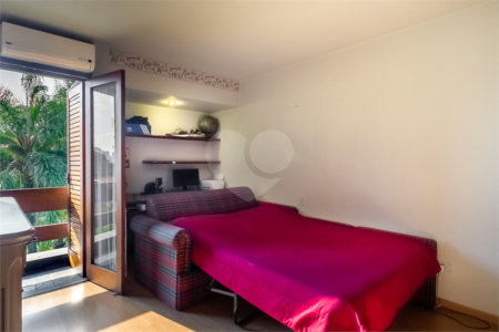 Casa à venda com 4 suítes em Vila Madalena, São Paulo, SP