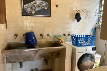 Casa à venda com 5 quartos, sendo 2 suítes, em Jardim Marajoara, São Paulo, SP