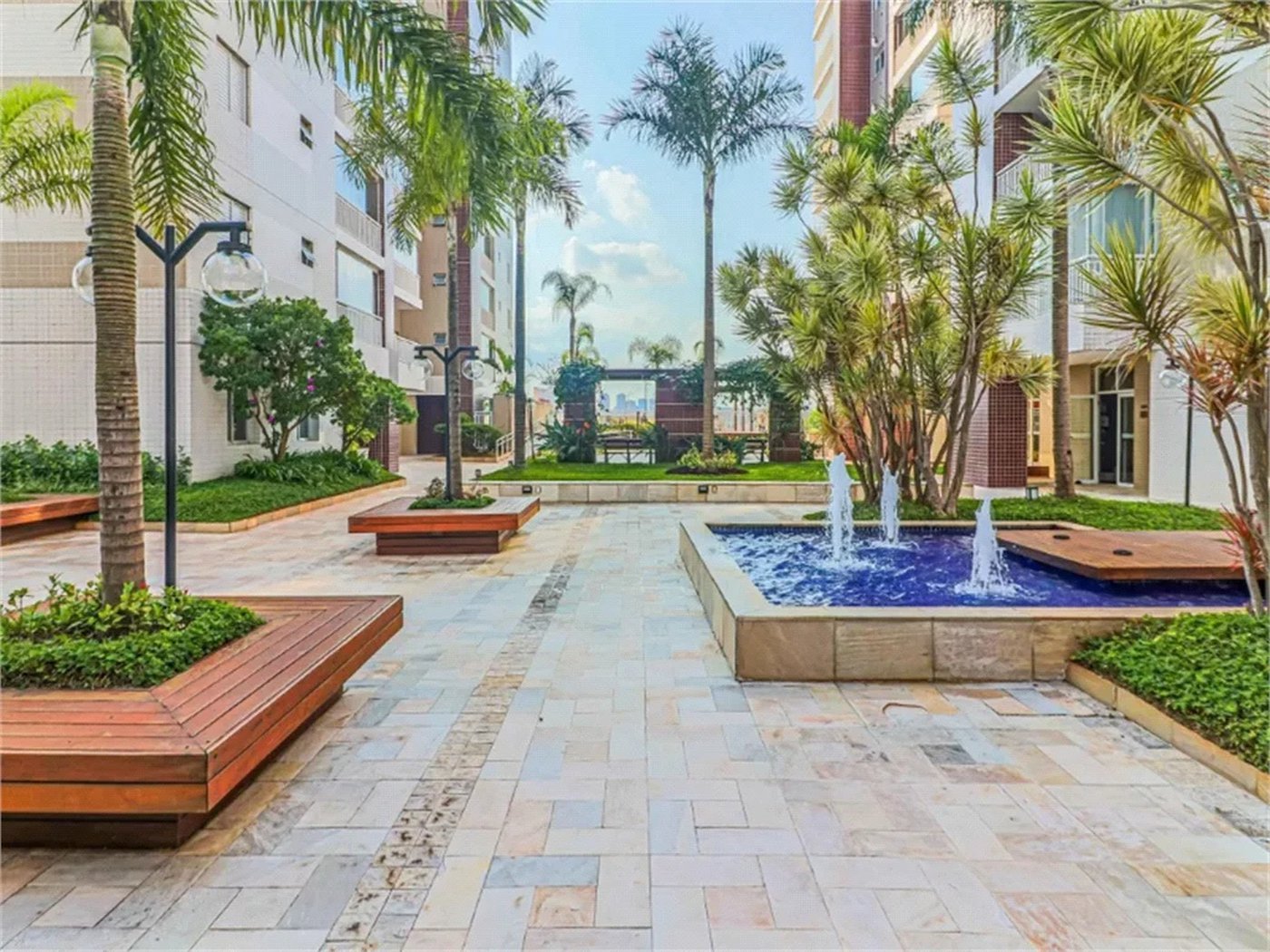 Apartamento à venda com 3 quartos, sendo 1 suíte,  em Vila Polopoli, São Paulo, SP
