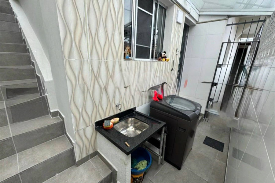 Sobrado à venda com 4 quartos, sendo 1 suíte, em Vila Gustavo, São Paulo, SP