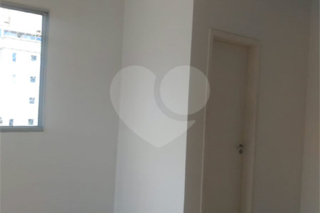 Apartamento à venda com 2 quartos, sendo 1 suíte,  em Vila Santana, Mogi das Cruzes, SP
