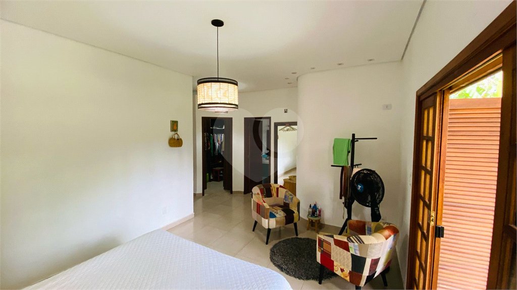 Casa à venda com 3 suítes em Dos Finco, São Bernardo do Campo, SP