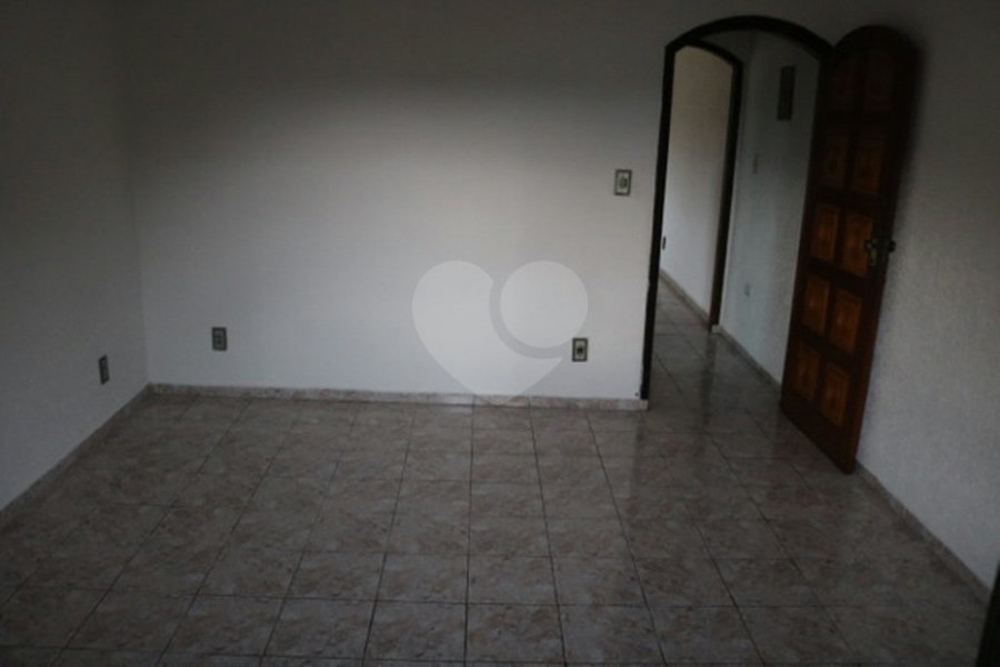 Casa à venda com 2 quartos, sendo 1 suíte, no condomínio Caopiá, São Paulo - SP