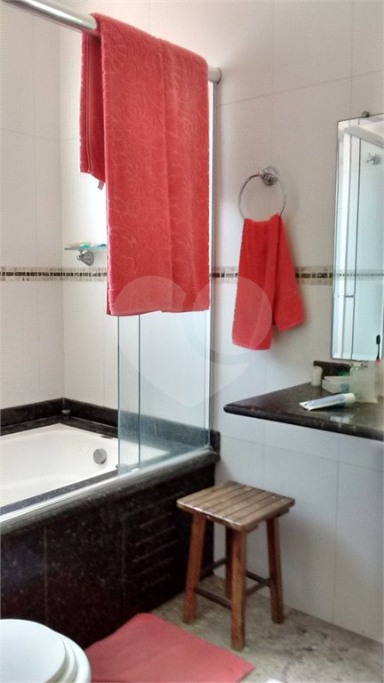 Casa à venda com 5 quartos, sendo 2 suítes, em Horto Florestal, São Paulo, SP