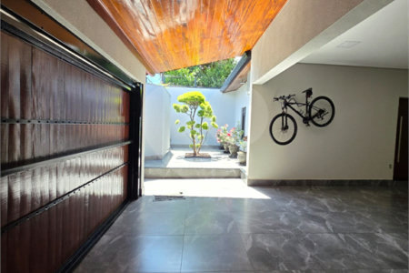 Casa Térrea à venda com 4 quartos, sendo 2 suítes, em Vila Avaí, Indaiatuba, SP