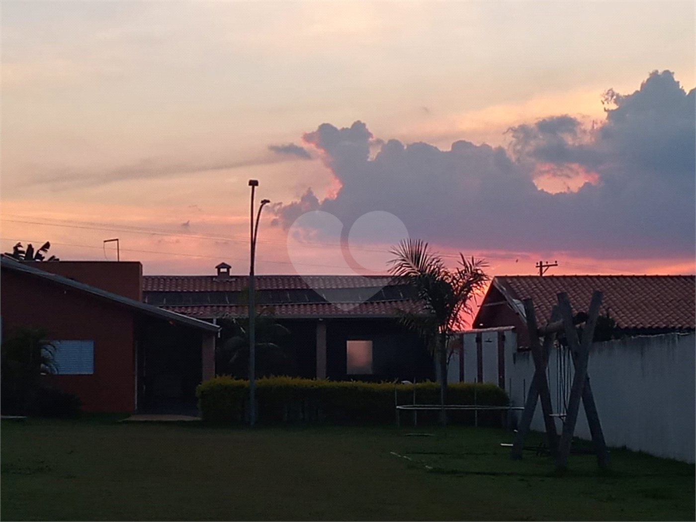 Chácara à venda ou para alugar com 2 quartos, sendo 1 suíte,  em Mato Seco, Itapetininga, SP