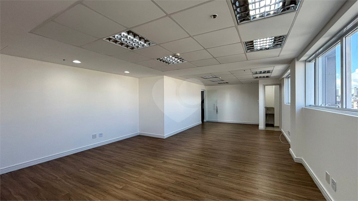 Sala para alugar em Vila Bastos, Santo André, SP