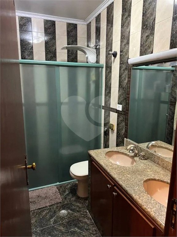 Sobrado à venda com 3 quartos, sendo 1 suíte, em Parque Edu Chaves, São Paulo, SP