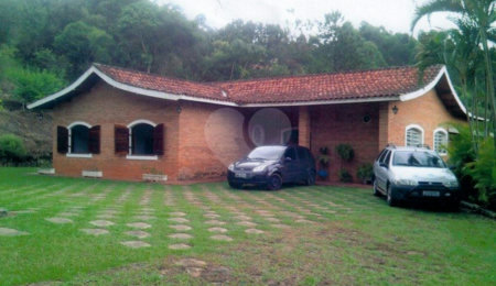 Chácara à venda com 4 quartos, sendo 2 suítes,  em Portão, Atibaia, SP