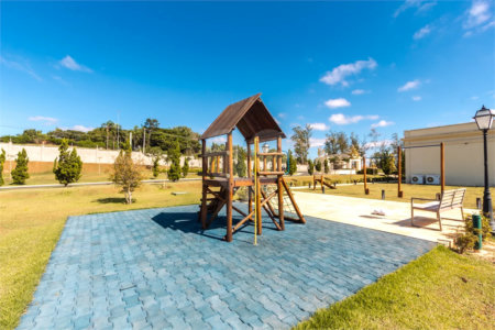 Terreno à venda no condomínio Villa dos Pinheiros, Indaiatuba - SP