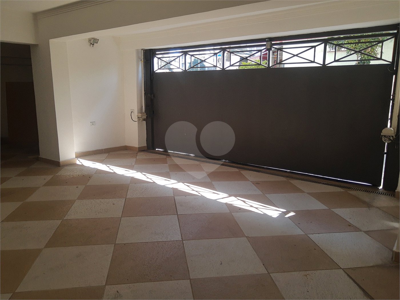Casa à venda com 3 quartos, sendo 1 suíte, em Vila Mariana, São Paulo, SP