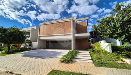 Casa à venda com 5 suítes no condomínio Alphaville Nova Esplanada 3, Votorantim - SP