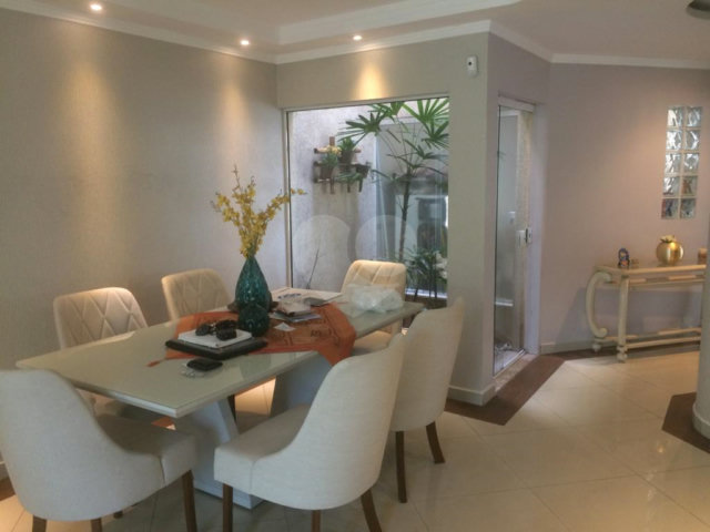Casa à venda com 4 quartos, sendo 3 suítes,  em Santana, São Paulo, SP