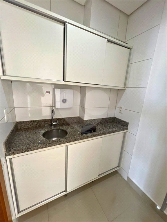 Apartamento à venda com 3 quartos, sendo 1 suíte, em Alvorada, Cuiabá, MT