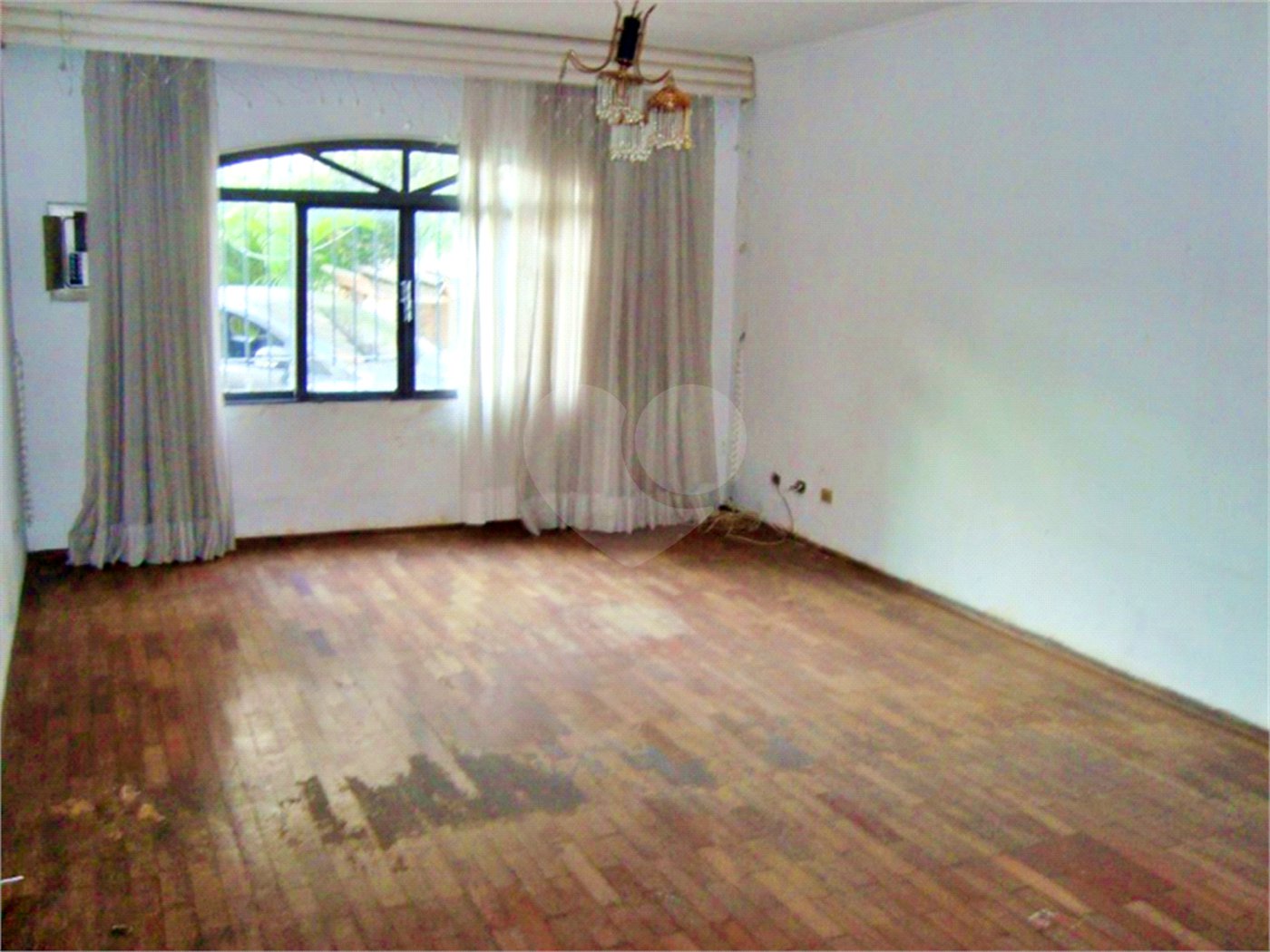 Sobrado à venda com 4 quartos, sendo 1 suíte, em Imirim, São Paulo, SP
