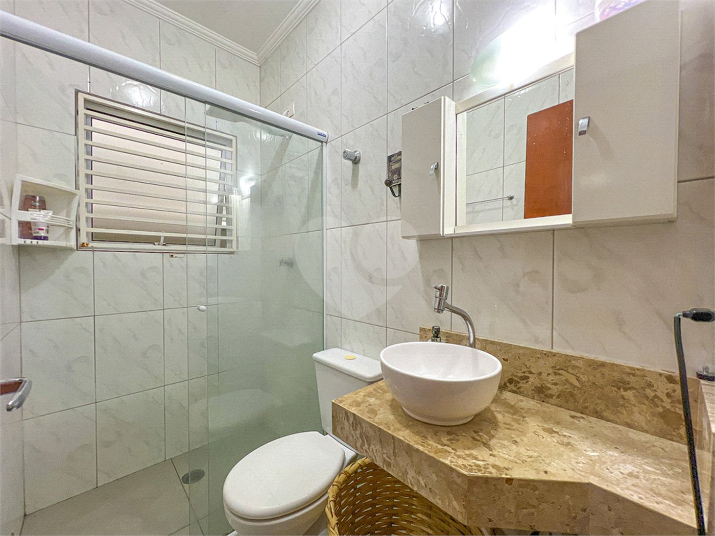 Casa à venda com 3 quartos, sendo 1 suíte,  no condomínio 658, São Paulo - SP